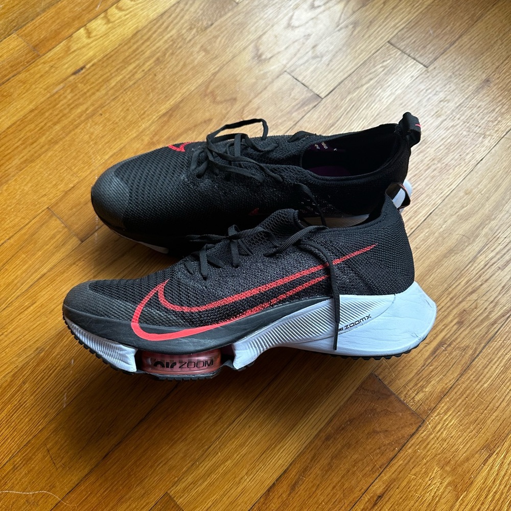Nike Air Zoom Tempo Next %